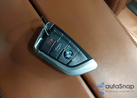 2018 BMW M5 z USA, uszkodzony, nr VIN WBSJF0C5XJB283452